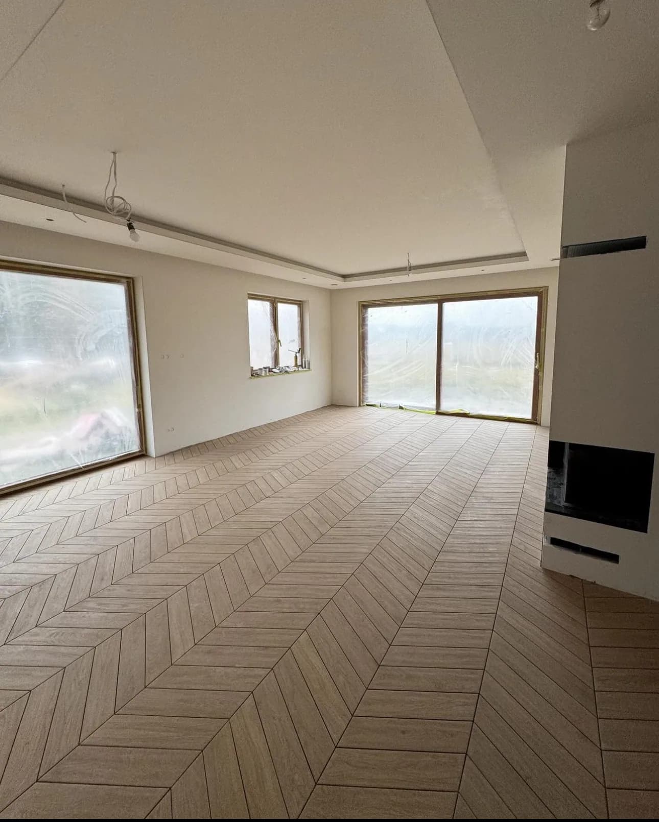 Parquet / laminate flooring